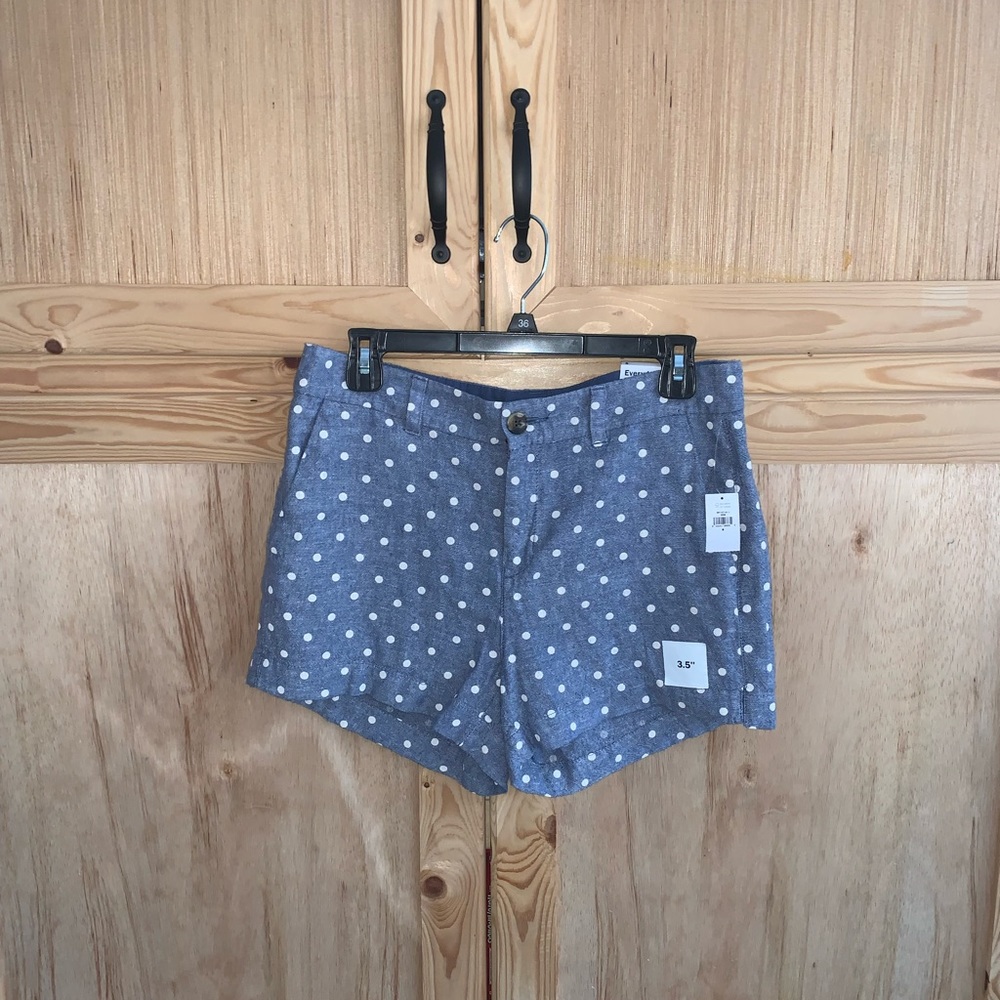 Old Navy “Dots” everyday short linen blend mid-rise shorts size 6